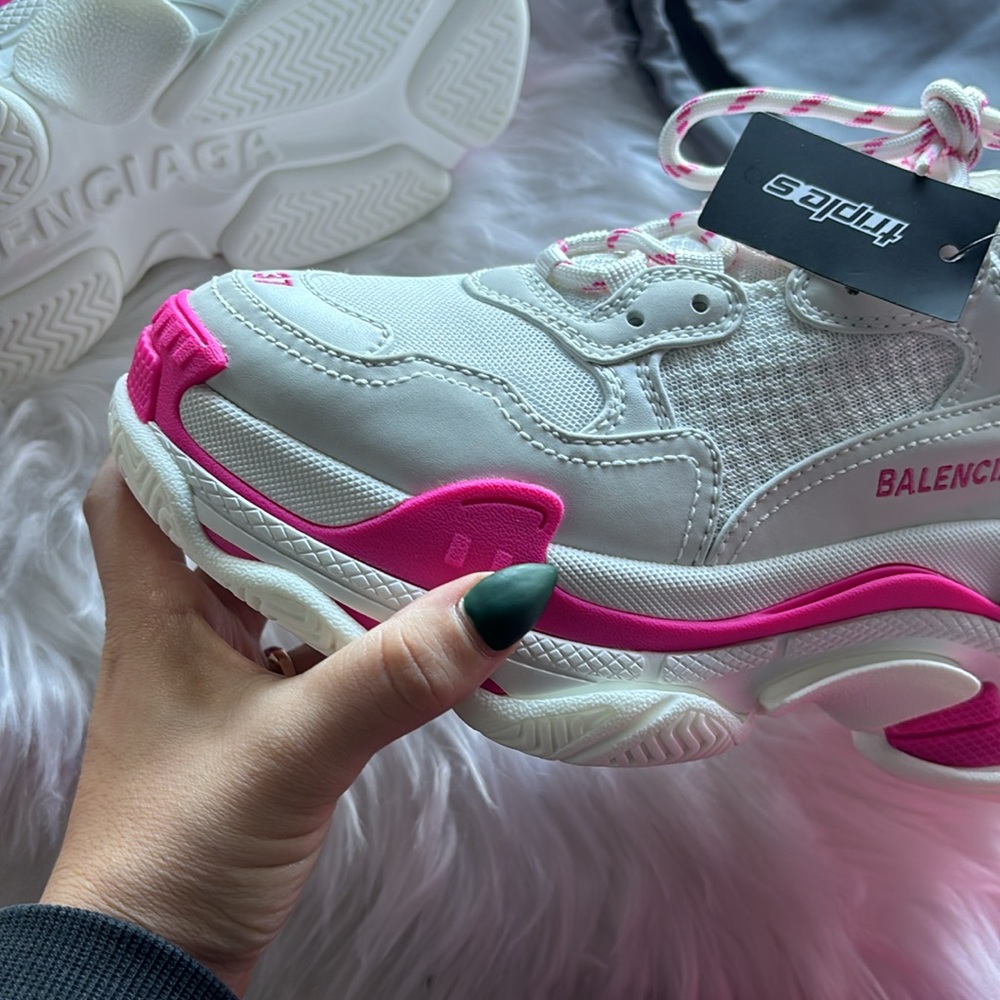 Balenciaga Sneakers - Picture 3 of 10